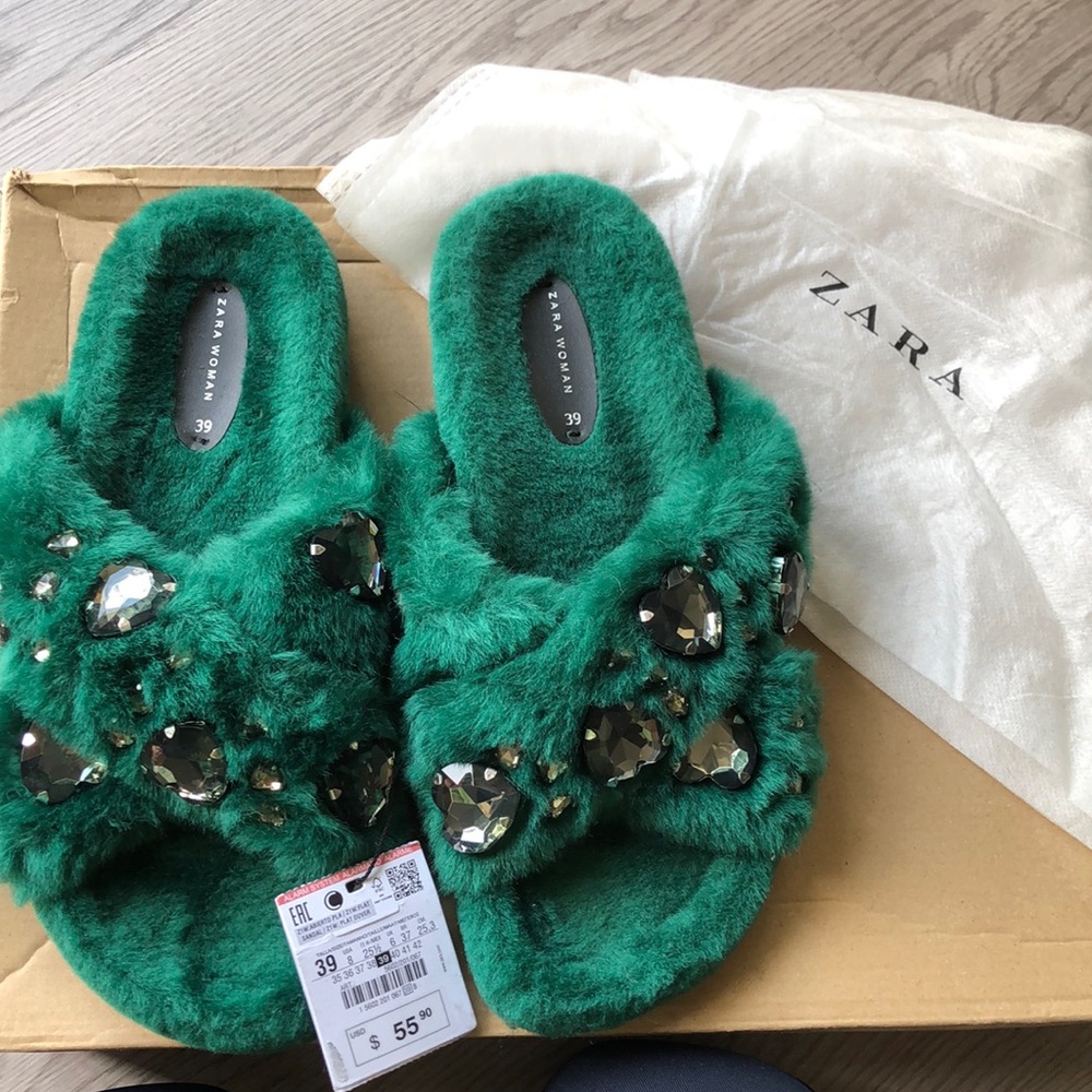 Zara Green Fur Flat Sandal